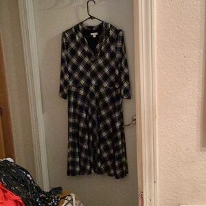 Charter Club Black & White Plaid V-Neck Dress Size Medium